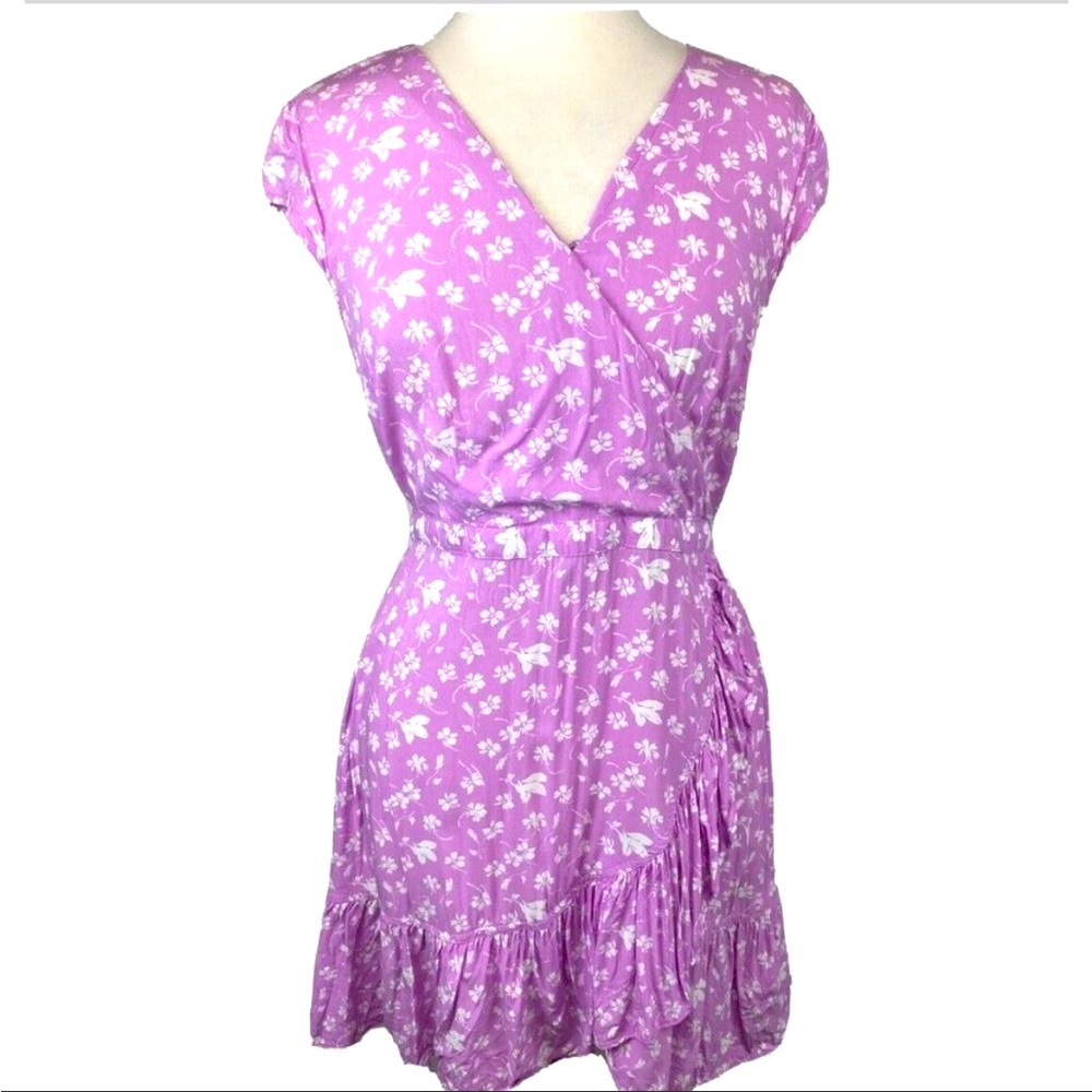 J Crew Size 0 lilac & White Floral Print Faux Wrap Ruffle Dress Cap Sleeves